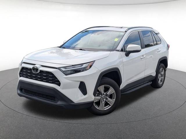 2023 Toyota RAV4 XLE FWD photo