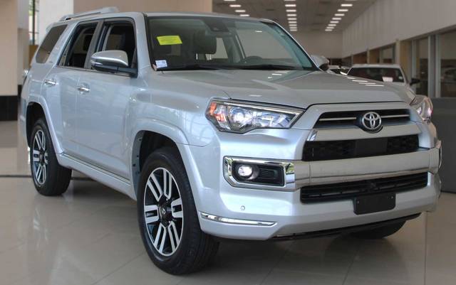2023 Toyota 4Runner Limited 4WD photo