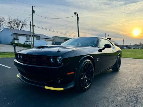 2023 Dodge Challenger R/T Scat Pack RWD photo