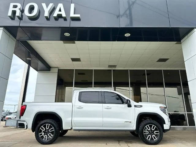 2023 GMC Sierra 1500 AT4 4WD photo