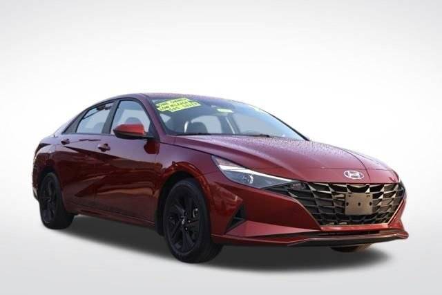 2023 Hyundai Elantra SEL FWD photo