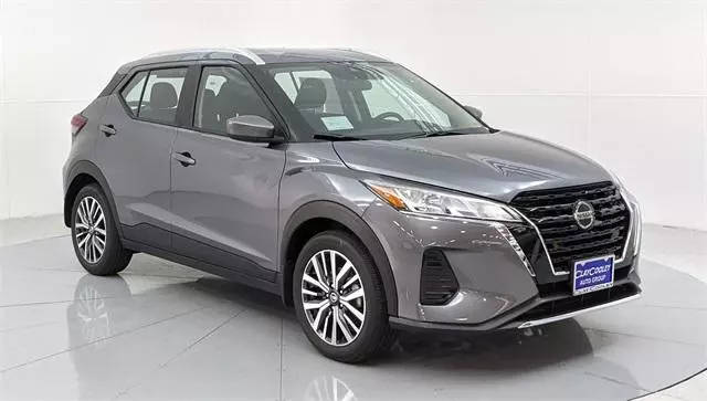 2023 Nissan Kicks SV FWD photo