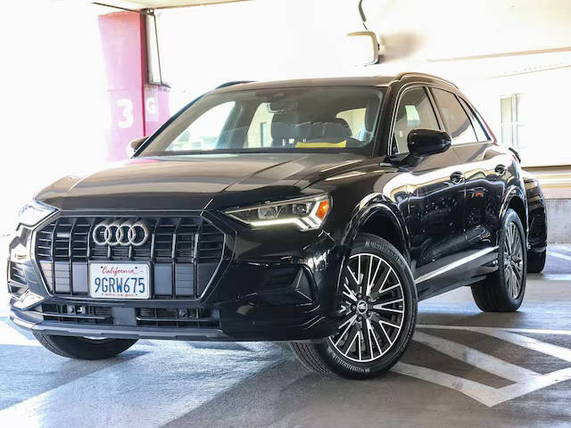 2023 Audi Q3 Premium AWD photo