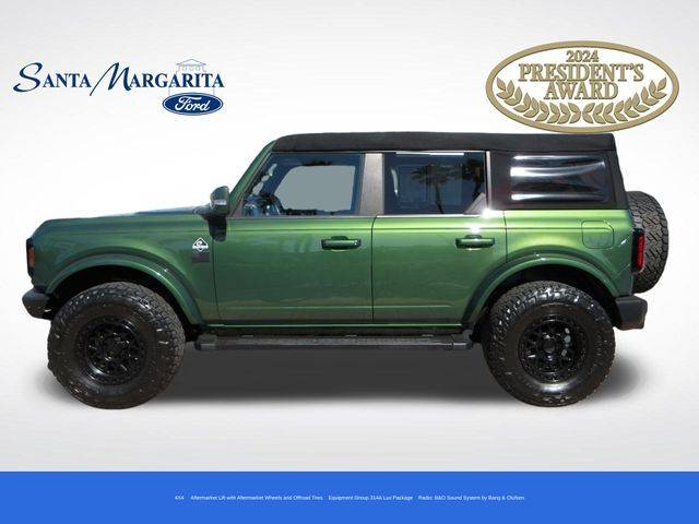 2023 Ford Bronco 4 Door Outer Banks 4WD photo