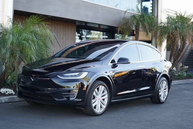 2016 Tesla Model X P90D AWD photo