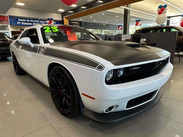 2023 Dodge Challenger R/T RWD photo