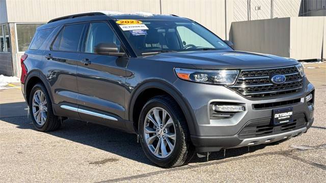 2023 Ford Explorer XLT 4WD photo