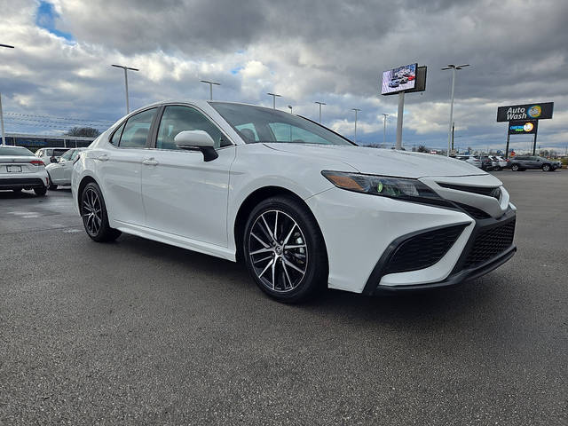 2023 Toyota Camry SE FWD photo