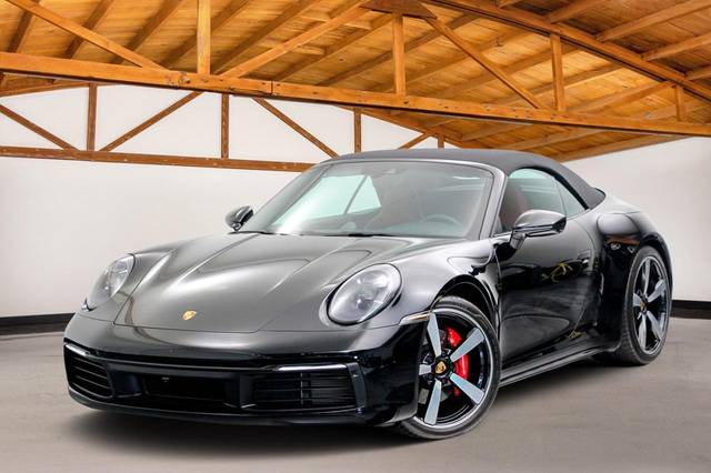 2023 Porsche 911 Carrera S RWD photo