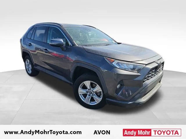 2021 Toyota RAV4 XLE FWD photo