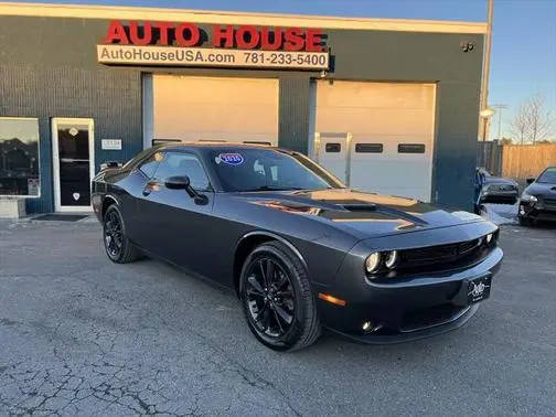 2020 Dodge Challenger SXT AWD photo