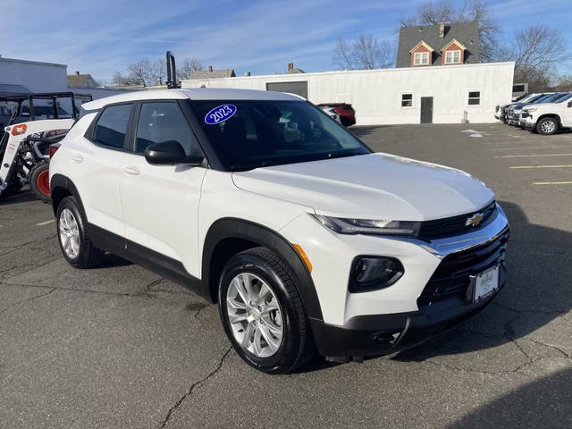 2023 Chevrolet TrailBlazer LS FWD photo