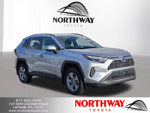 2023 Toyota RAV4 Hybrid LE AWD photo