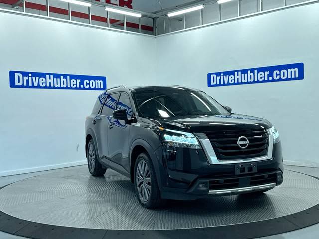 2023 Nissan Pathfinder SL 4WD photo