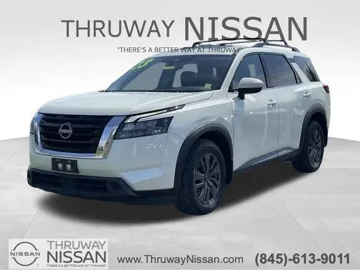 2023 Nissan Pathfinder SV 4WD photo