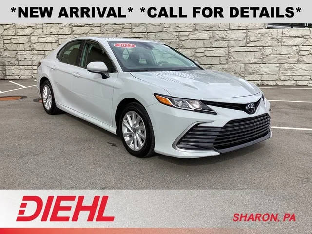 2023 Toyota Camry LE FWD photo