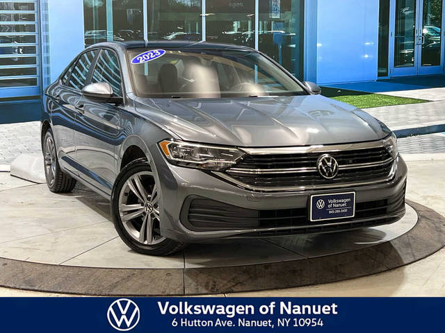 2023 Volkswagen Jetta SE FWD photo