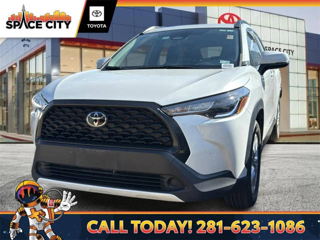 2023 Toyota Corolla Cross LE FWD photo