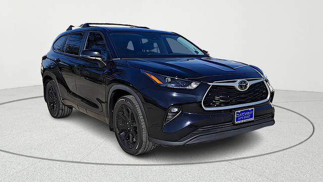 2023 Toyota Highlander L FWD photo