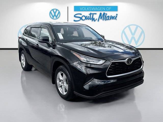 2023 Toyota Highlander L FWD photo