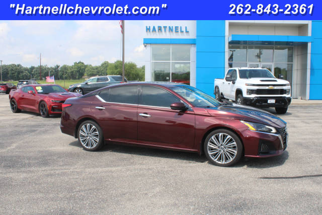 2023 Nissan Altima 2.5 SL FWD photo