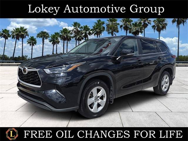 2023 Toyota Highlander L FWD photo