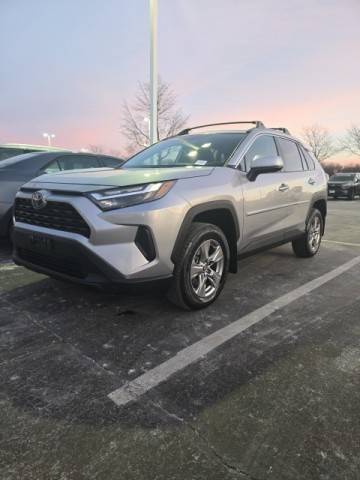 2023 Toyota RAV4 XLE FWD photo