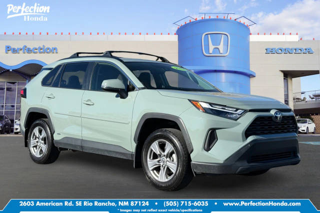 2023 Toyota RAV4 Hybrid XLE AWD photo