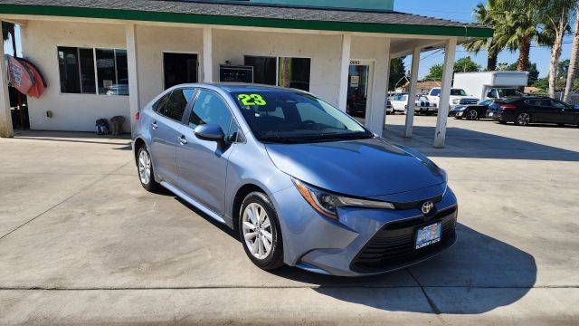 2023 Toyota Corolla LE FWD photo