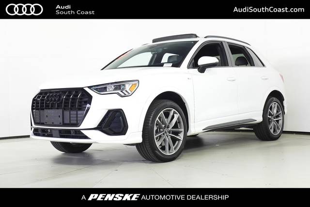 2023 Audi Q3 S line Premium AWD photo