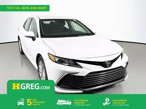 2023 Toyota Camry LE FWD photo