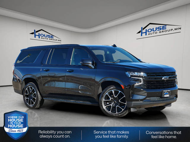 2023 Chevrolet Suburban RST 4WD photo