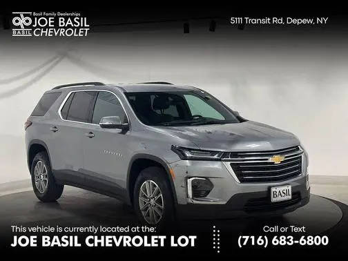 2023 Chevrolet Traverse LT Cloth FWD photo