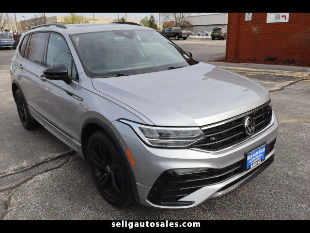 2023 Volkswagen Tiguan SE R-Line Black AWD photo