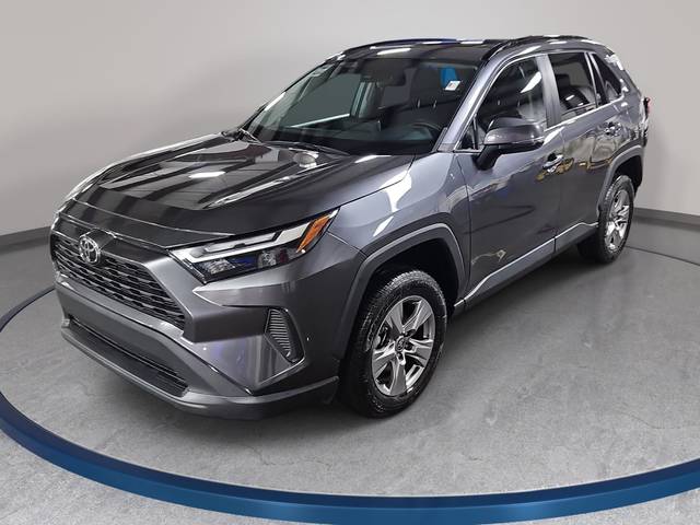 2023 Toyota RAV4 XLE FWD photo