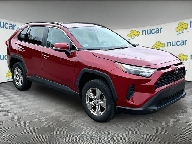 2023 Toyota RAV4 XLE AWD photo