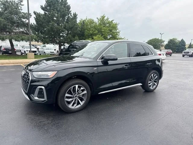 2023 Audi Q5 S line Prestige AWD photo
