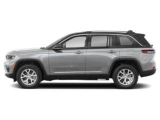 2023 Jeep Grand Cherokee Summit RWD photo