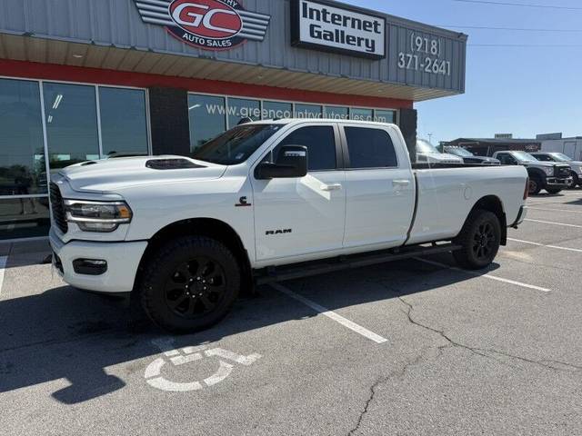 2023 Ram 3500 Laramie 4WD photo