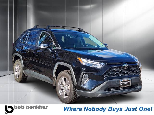 2023 Toyota RAV4 XLE AWD photo