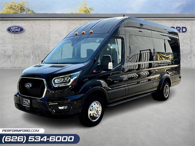 2023 Ford Transit Passenger Wagon XLT RWD photo