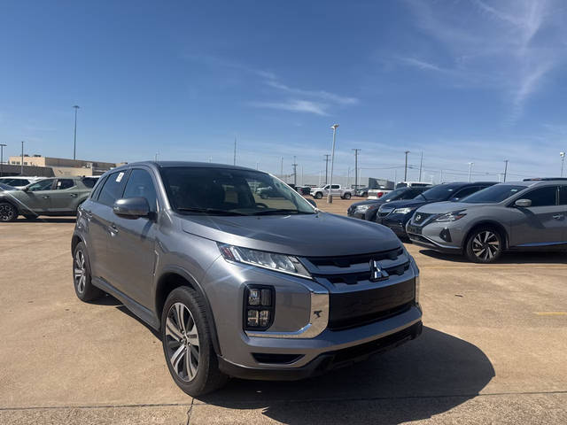 2021 Mitsubishi Outlander Sport SE FWD photo