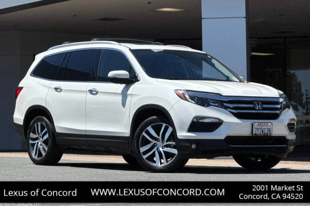 2017 Honda Pilot Elite AWD photo