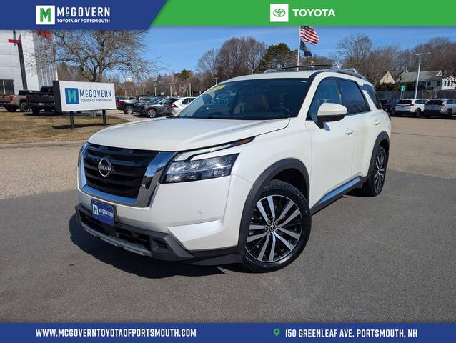 2023 Nissan Pathfinder Platinum 4WD photo