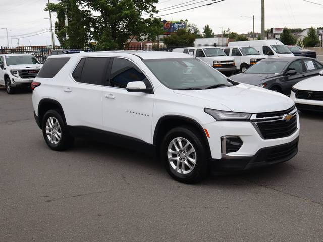 2023 Chevrolet Traverse LS FWD photo