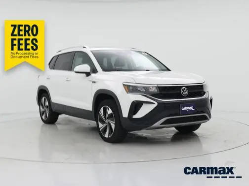 2023 Volkswagen Taos SE AWD photo