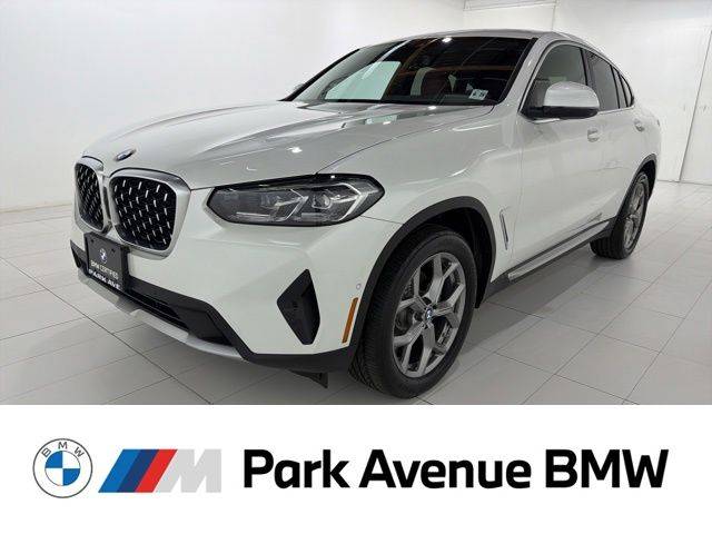 2023 BMW X4 xDrive30i AWD photo