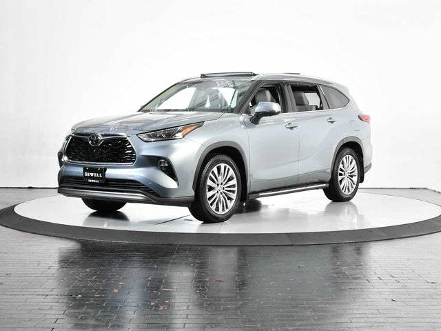 2023 Toyota Highlander Platinum FWD photo