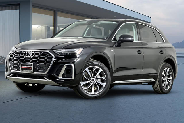 2023 Audi Q5 S line Premium Plus AWD photo