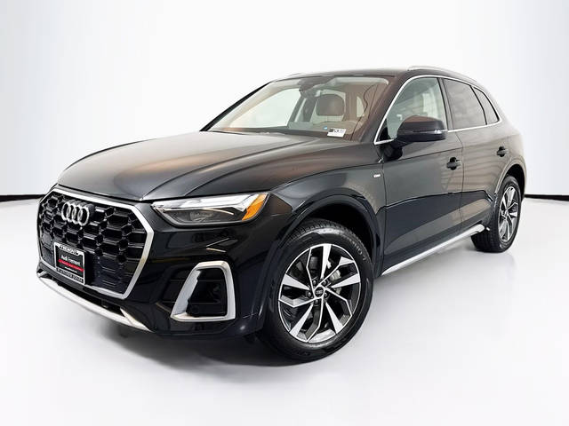 2023 Audi Q5 S line Premium AWD photo